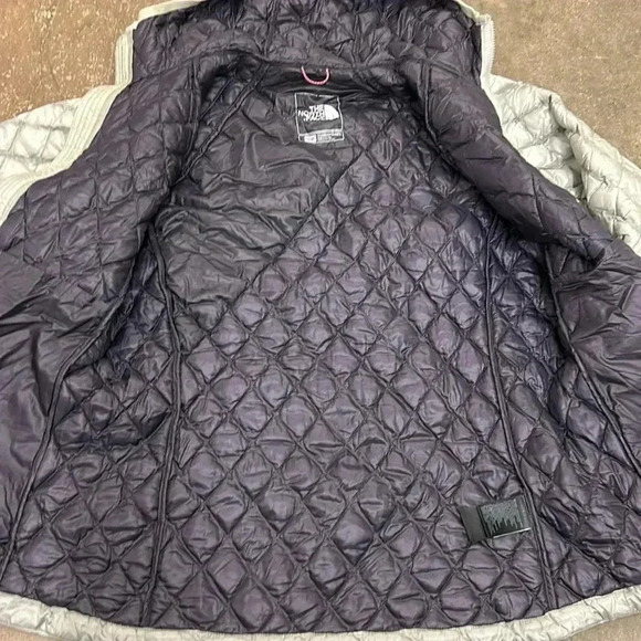 The  north face packable thermoball jacket - Picture 5 of 10